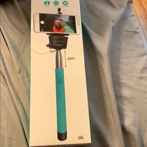 Selfie Stick teal NIB